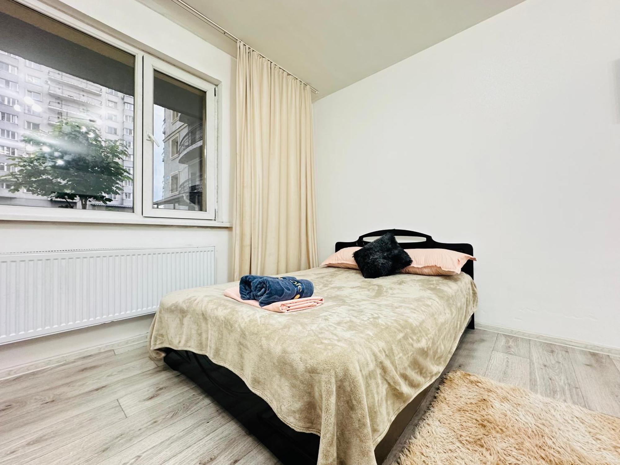 Квартира Для Большой Семьи Almaty Exterior photo